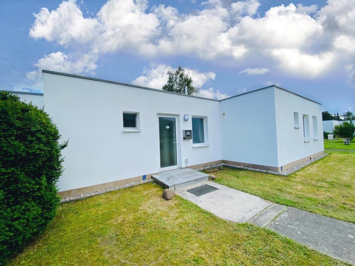 Holiday home Ferienhaus Twin Anchor, 200 M V. Strand Rostock